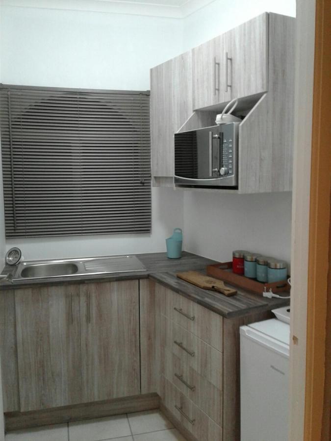 Roxy'S Rest Guest House Vanderbijlpark Dış mekan fotoğraf