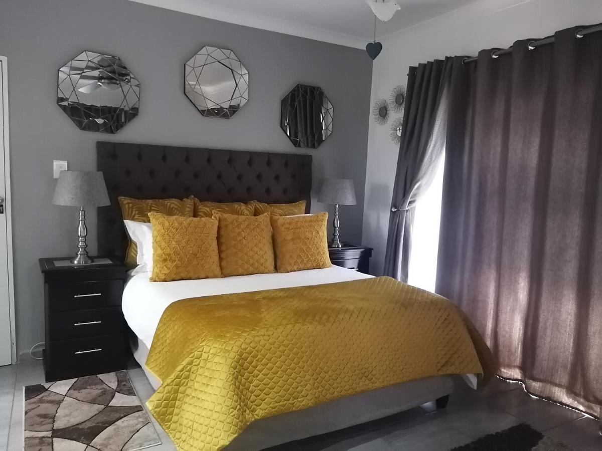 Roxy'S Rest Guest House Vanderbijlpark Dış mekan fotoğraf