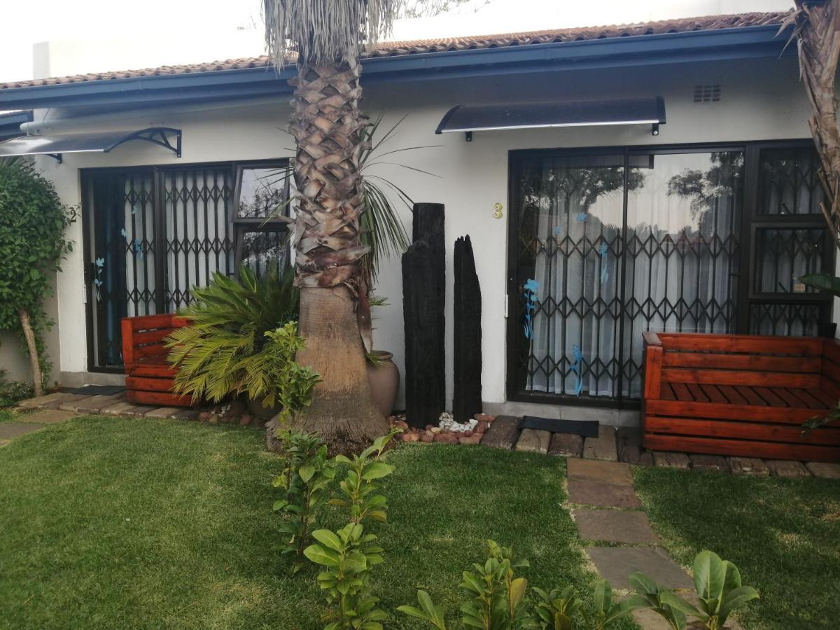 Roxy'S Rest Guest House Vanderbijlpark Dış mekan fotoğraf