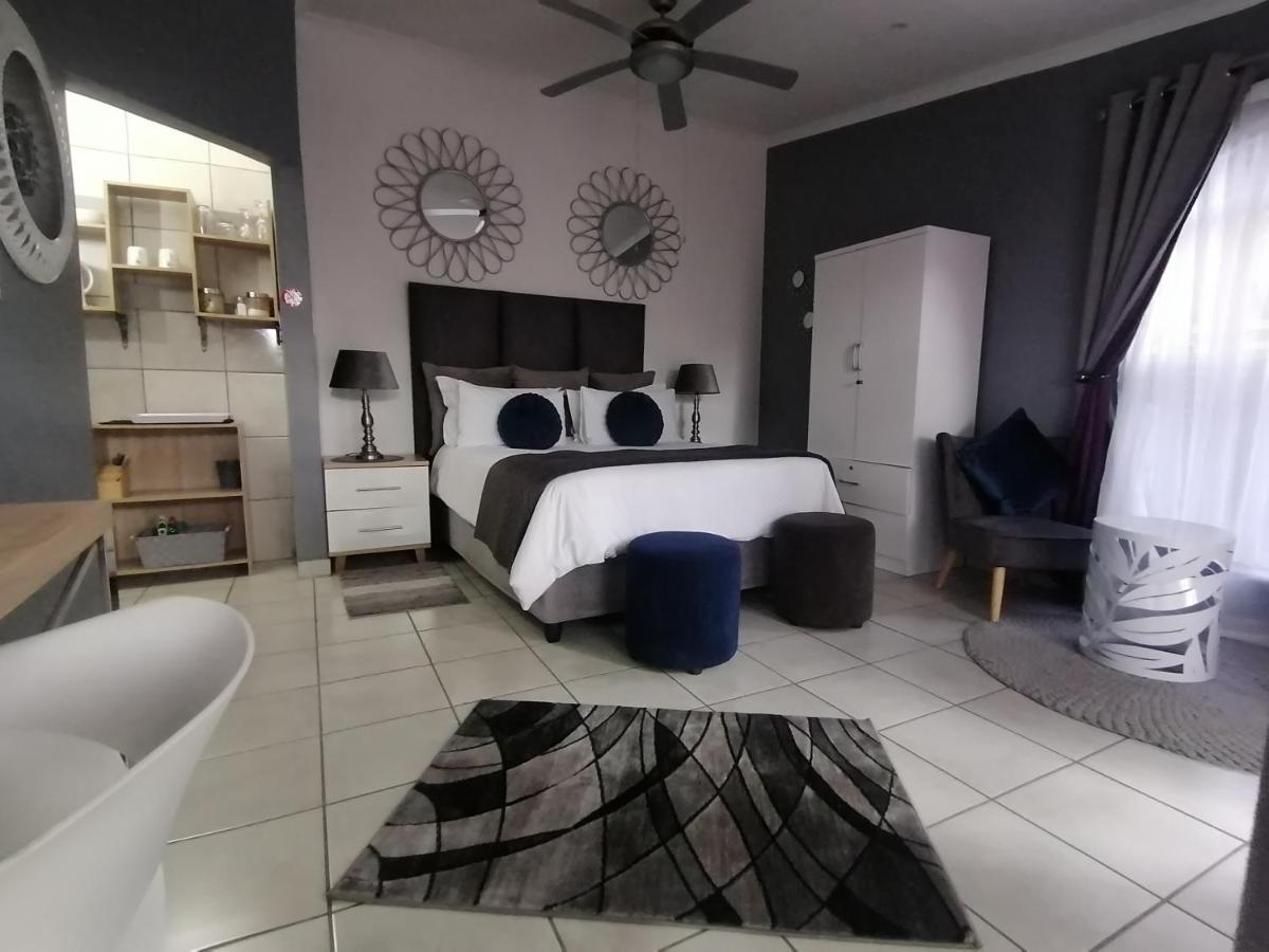 Roxy'S Rest Guest House Vanderbijlpark Dış mekan fotoğraf