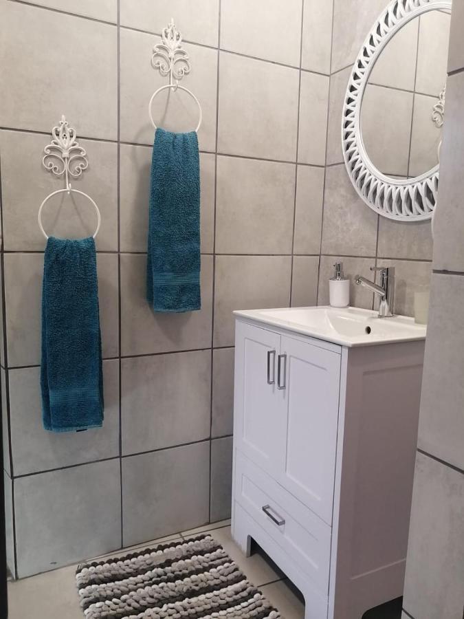 Roxy'S Rest Guest House Vanderbijlpark Dış mekan fotoğraf